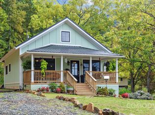 407 Terrell Dr, Bakersville, NC 28705