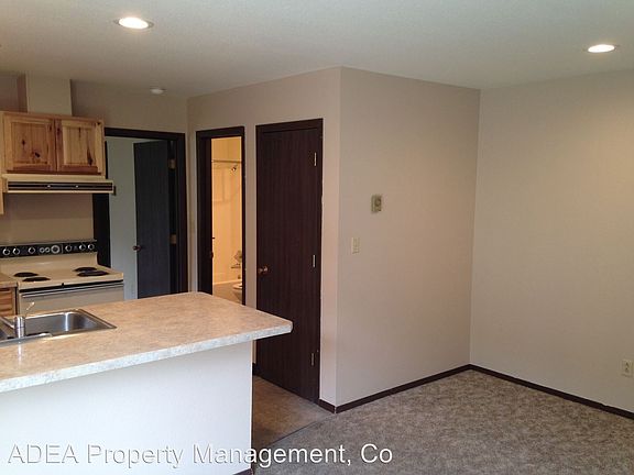 5th image of 815 SW Higgins Ave APT 5A