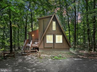 13 Mountainside Dr, Berkeley Springs, WV 25411