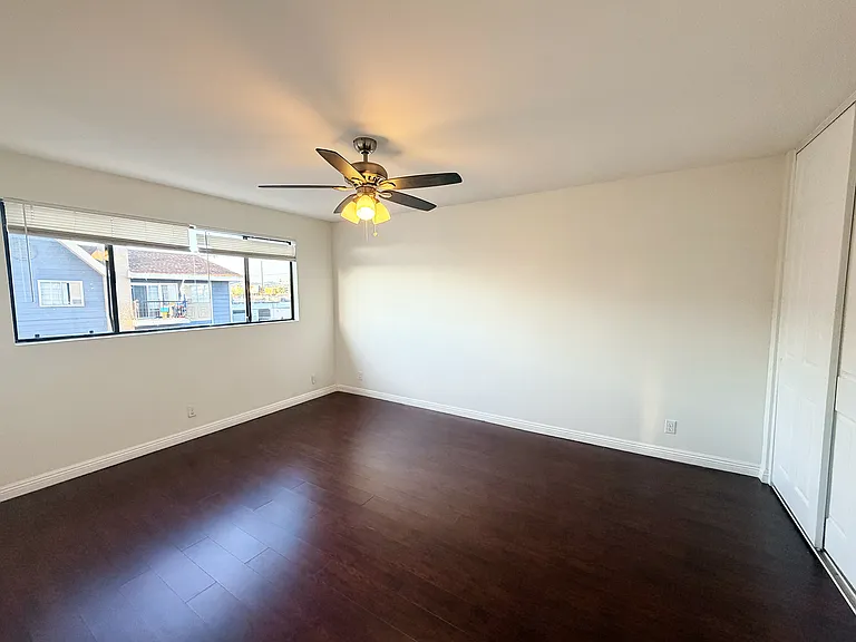 7305 Milwood Ave #5 — Photo 3