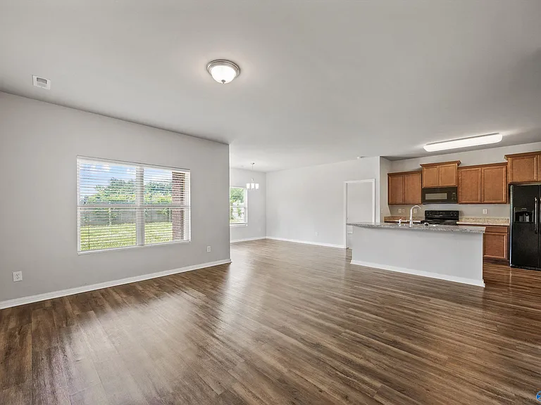 30000 Abbeywood Ln — Photo 12