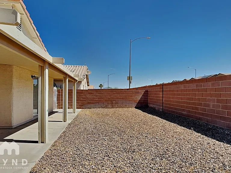 2858 Mount Hope Dr — Photo 17
