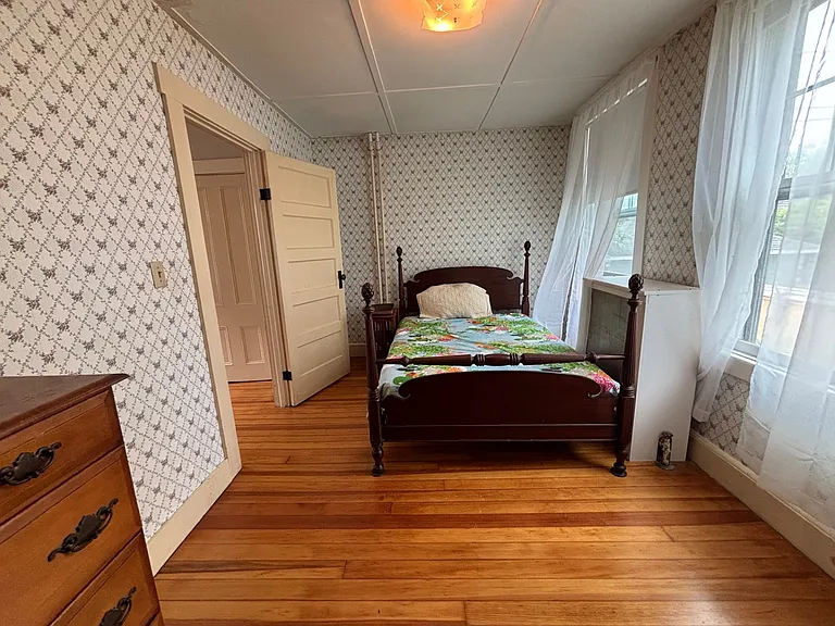 107 Prospect Hill St #3 — Photo 8