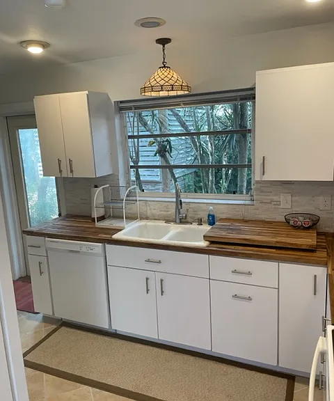 6235 SW 44th St — Photo 10