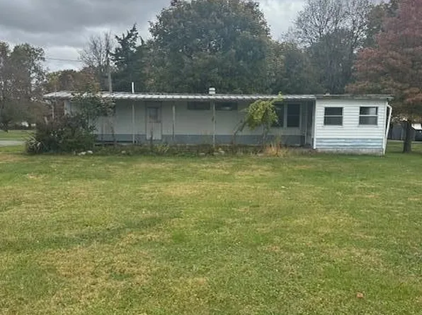 78 Locke Heights Rd, Bangor, PA 18013