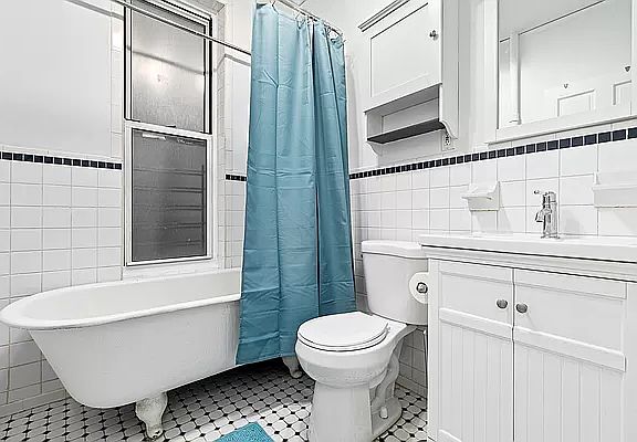 5th image of 160 Garfield Pl APT 3R