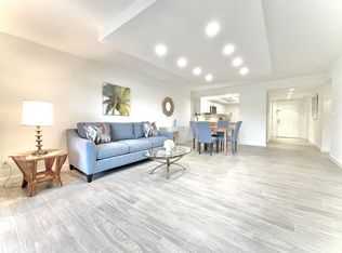 600 Uno Lago Dr APT 103, Juno Beach, FL 33408