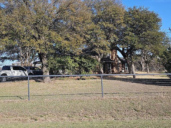 2nd image of 457 Shady Oak Dr