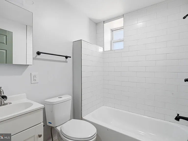 1406 S Allison St — Photo 19