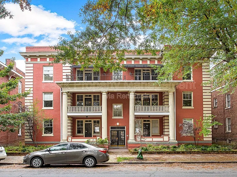 2806 Monument Ave #1 — Photo 3