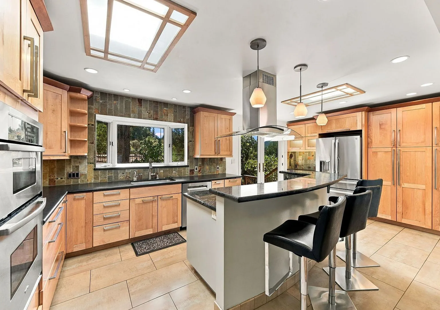 Gated Saratoga Hills Retreat | 5BD | Pool | Panoramic Bay Views — Photo 4