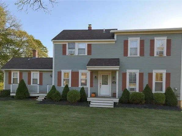 481 Oliphant Ln, Middletown, RI 02842