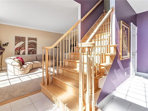 2nd image of 6257 Creekhaven Dr