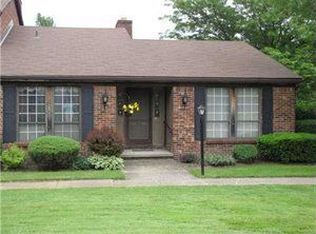 241 Wedgewood Dr, Williamsville, NY 14221