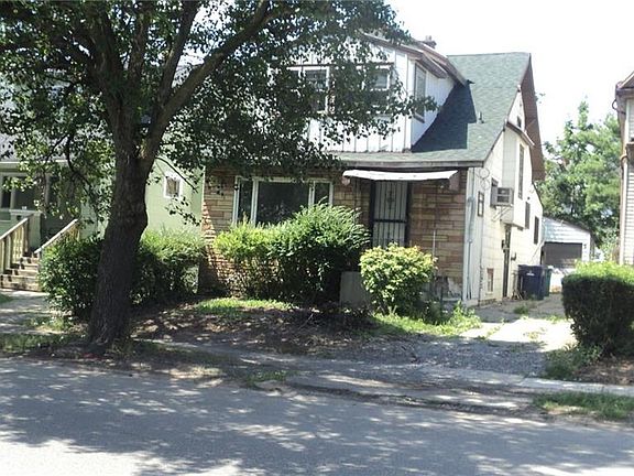 2nd image of 920 Kensington Ave
