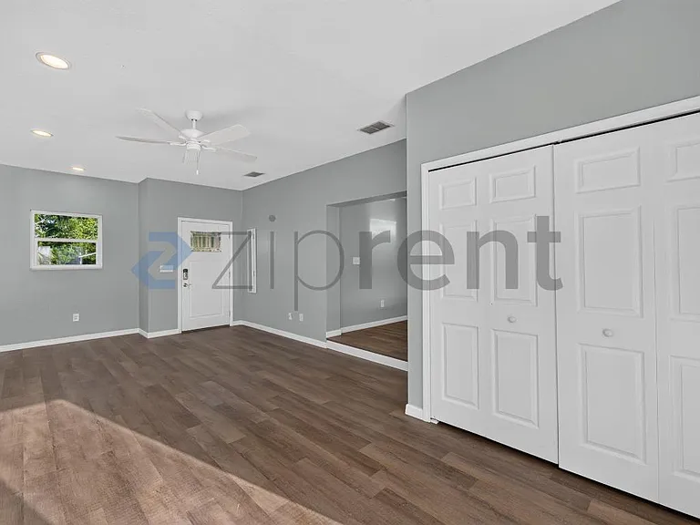 7425 Seagull Way — Photo 3