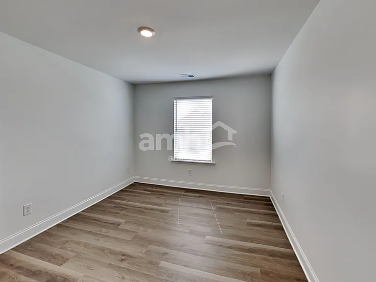 1035 Highland Walk — Photo 21