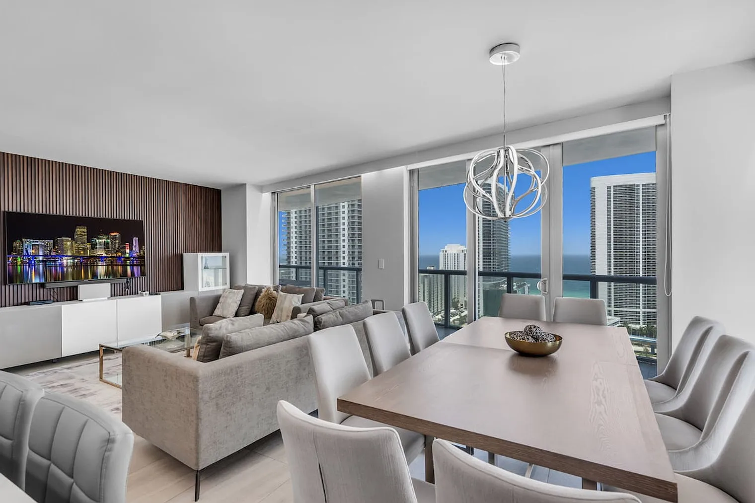 3 bed, 3.0 bath, $9,531 — Photo 3