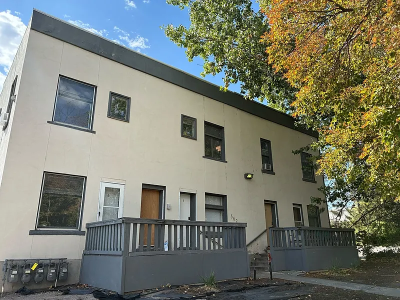 2 bed, 1.0 bath, 850 sqft, $1,040 — Photo 3