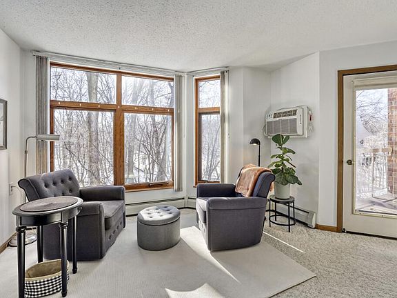 3rd image of 500 County Road B Rd W #202