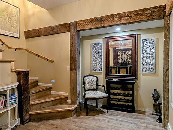 4th image of 421 Dogwood Ln