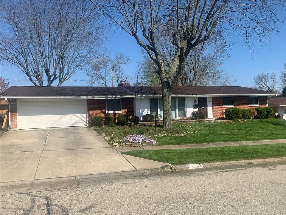 1st image of 3836 Castano Dr