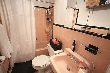 Rented by Metropolitan Realty