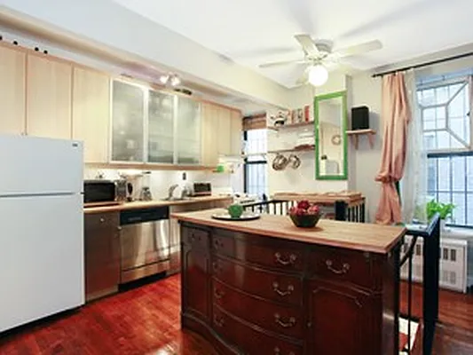 Sold by Corcoran | media 1