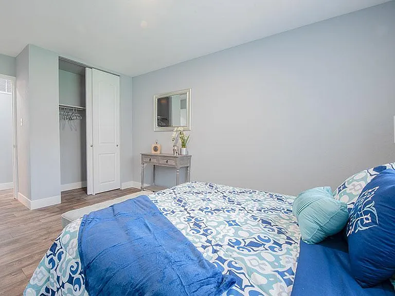 Aspenwood Apartments — Photo 11