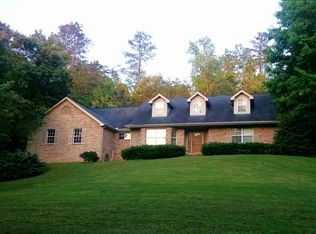 5218 Silver Ln, Apison, TN 37302