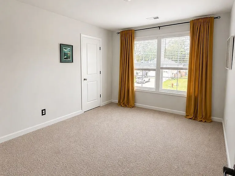 428 Lundby Dr — Photo 24