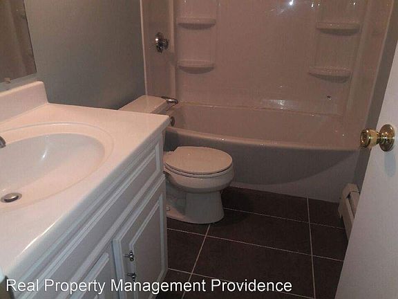 4th image of 1701 Smith St APT 107