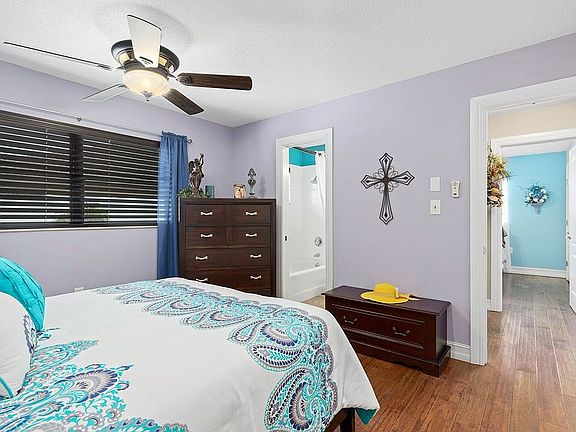 5th image of 26639 W Cove Dr