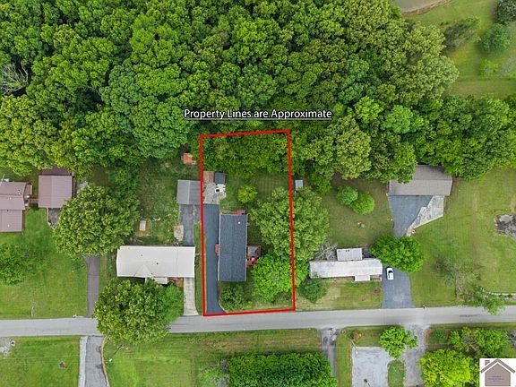 2nd image of 180 Green Acres Ln