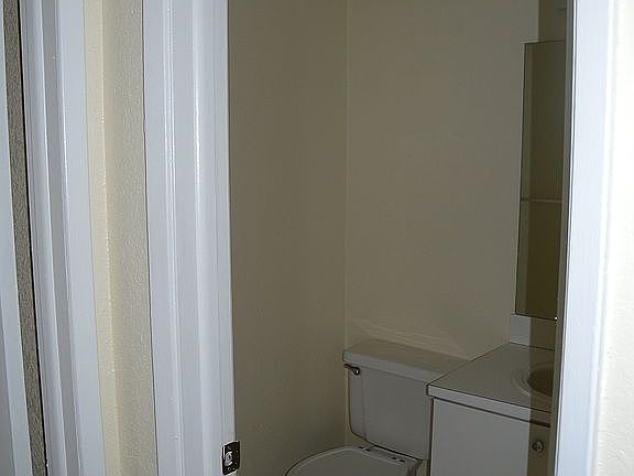 5th image of 7035 NW 186th St APT D508