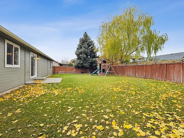 2188 E Meadow Wood Dr — Photo 7