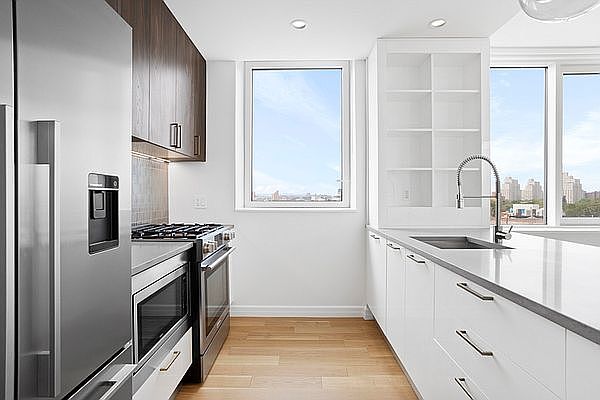 1st image of 470 Dean St APT 306