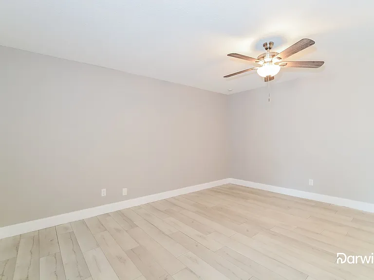 303 S Edgemon Ave — Photo 14