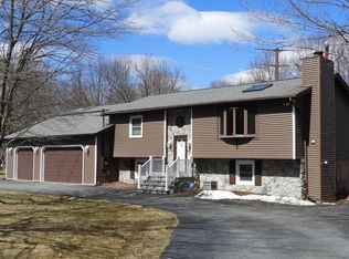 415 Sullivan Trl, Long Pond, PA