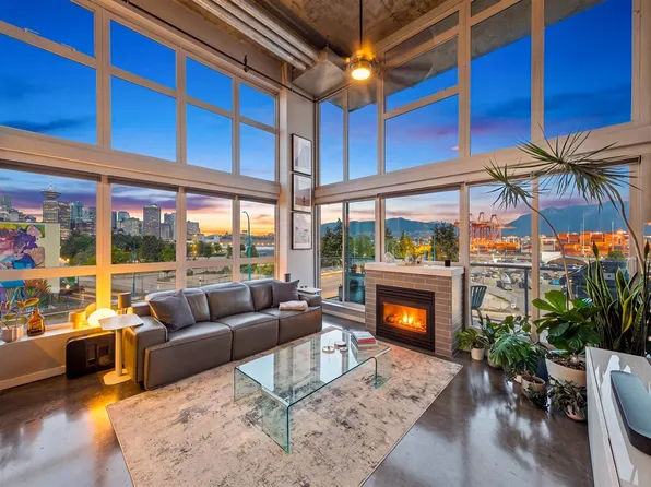 289 Alexander St #407, Vancouver, BC V6A 4H6