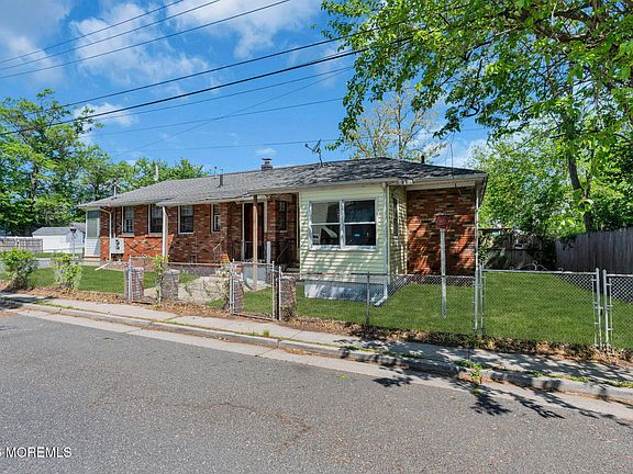 4th image of 40 N Shore Boulevard