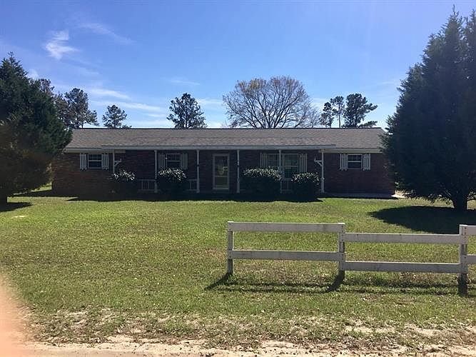 1st image of 1226 NE Maryann Prescott Rd