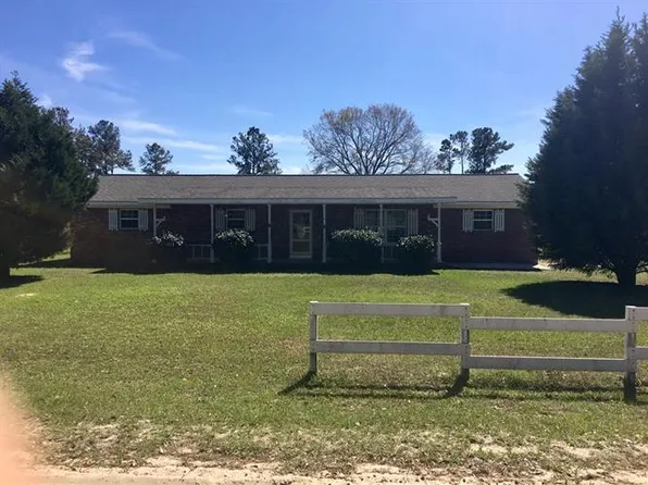 1226 NE Maryann Prescott Rd, Glennville, GA 30427