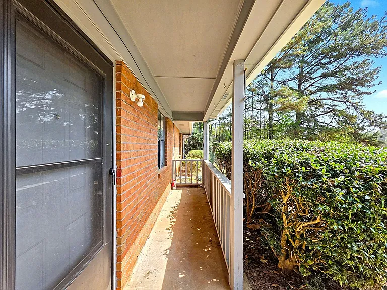 Tibbitts Drive Duplex — Photo 4