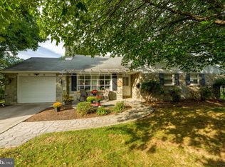 201 Cardinal Rd, Lititz, PA 17543
