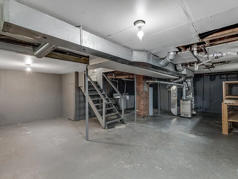 912 N Edison Ave — Photo 21