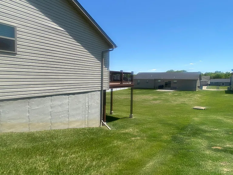408 Split Rail Dr — Photo 4