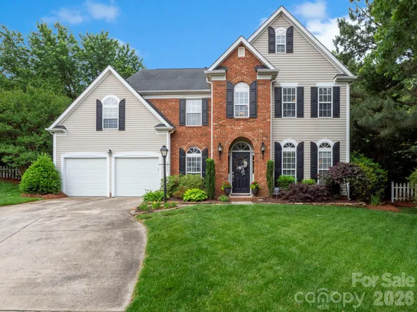 12301 Silveroak Ln, Charlotte, NC 28277