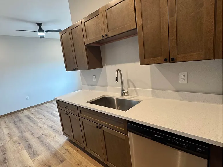 600 W Hickory St #6 — Photo 11