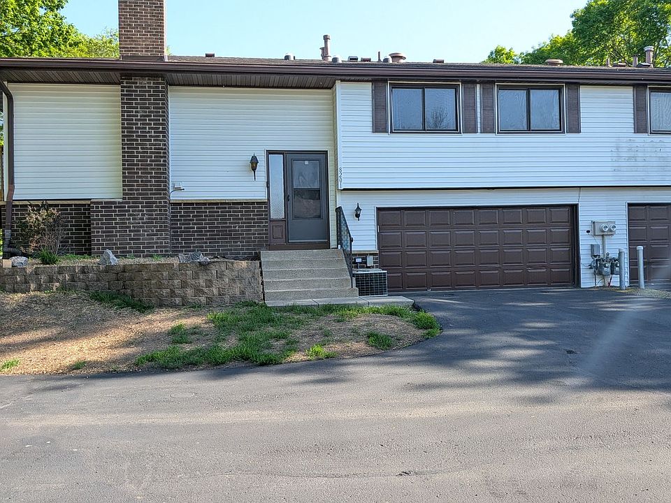 1st image of 8201 W Park Hills Dr